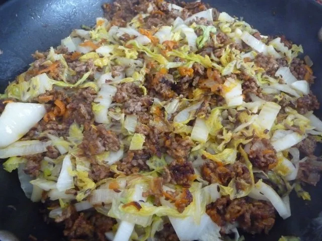 Rezept: Hackfleisch : Krautpfanne - Kalbshackfleisch mit Chinakohl Bild Nr. 8 Hackfleisch : Krautpfanne - Kalbshackfleisch mit Chinakohl - Rezept - Bild Nr. 8