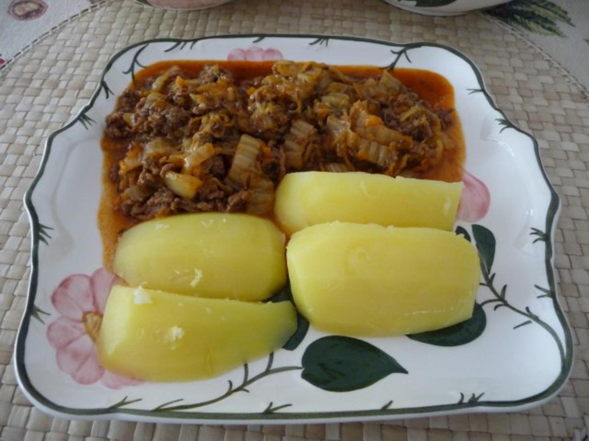 Bilder für Hackfleisch : Krautpfanne - Kalbshackfleisch mit Chinakohl - Rezept