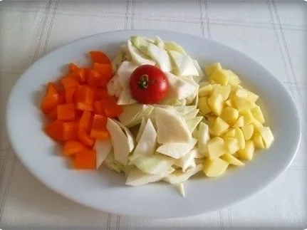 Herbstlicher Gemüseeintopf mit Kohl und Würstchen - Rezept - Bild Nr. 5