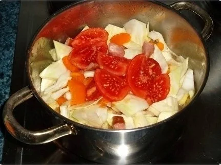 Herbstlicher Gemüseeintopf mit Kohl und Würstchen - Rezept - Bild Nr. 11