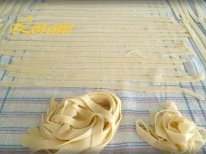 Bolognese Sauce mit selbstgemachten Bandnudeln - Rezept - Bild Nr. 12