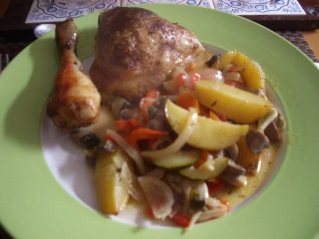 Rezept: Hähnchenkeulen auf Gmüse im Römertopf mit Federweißen Bild Nr. 8 Hähnchenkeulen auf Gmüse im Römertopf mit Federweißen - Rezept - Bild Nr. 8