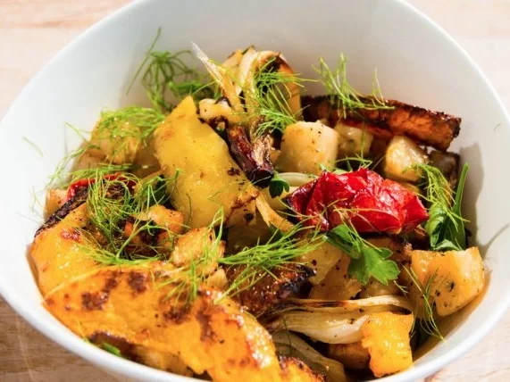 Rezept: Kürbis, Fenchel und Sellerie aus dem Ofen Kürbis, Fenchel und Sellerie aus dem Ofen - Rezept