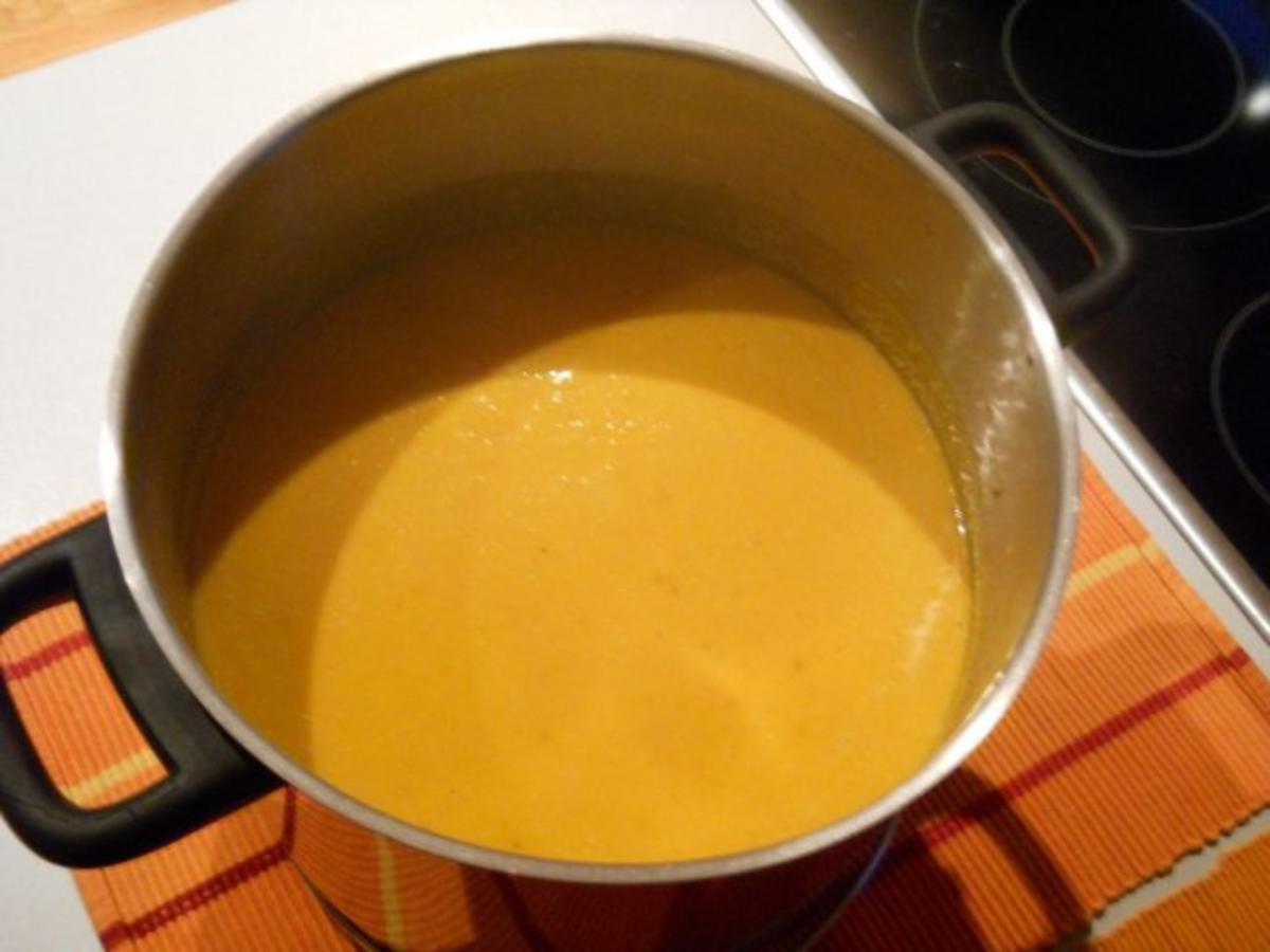 Kürbiscremesuppe mit Süsskartoffeln - Rezept - Bild Nr. 5