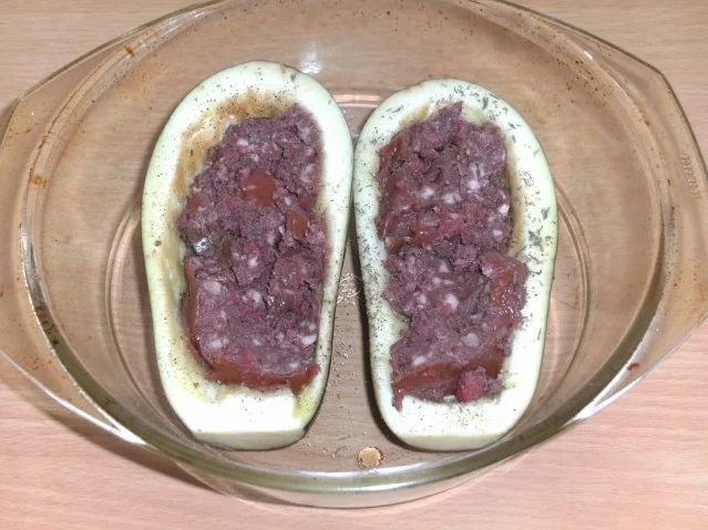 Rezept: Hauptgericht: Aubergine / Melanzane mit Blutwurst, überbacken. Bild Nr. 3 Hauptgericht: Aubergine / Melanzane mit Blutwurst, überbacken. - Rezept - Bild Nr. 3