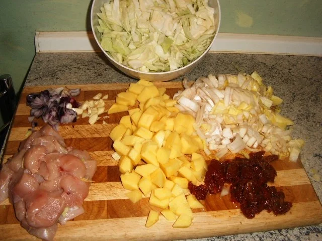 Rezept: Hähnchen-Kraut-Schmorpfanne Bild Nr. 3 Hähnchen-Kraut-Schmorpfanne - Rezept - Bild Nr. 3