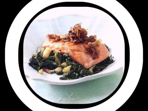 Lachs mit karamellisierten Zwiebeln - Rezept