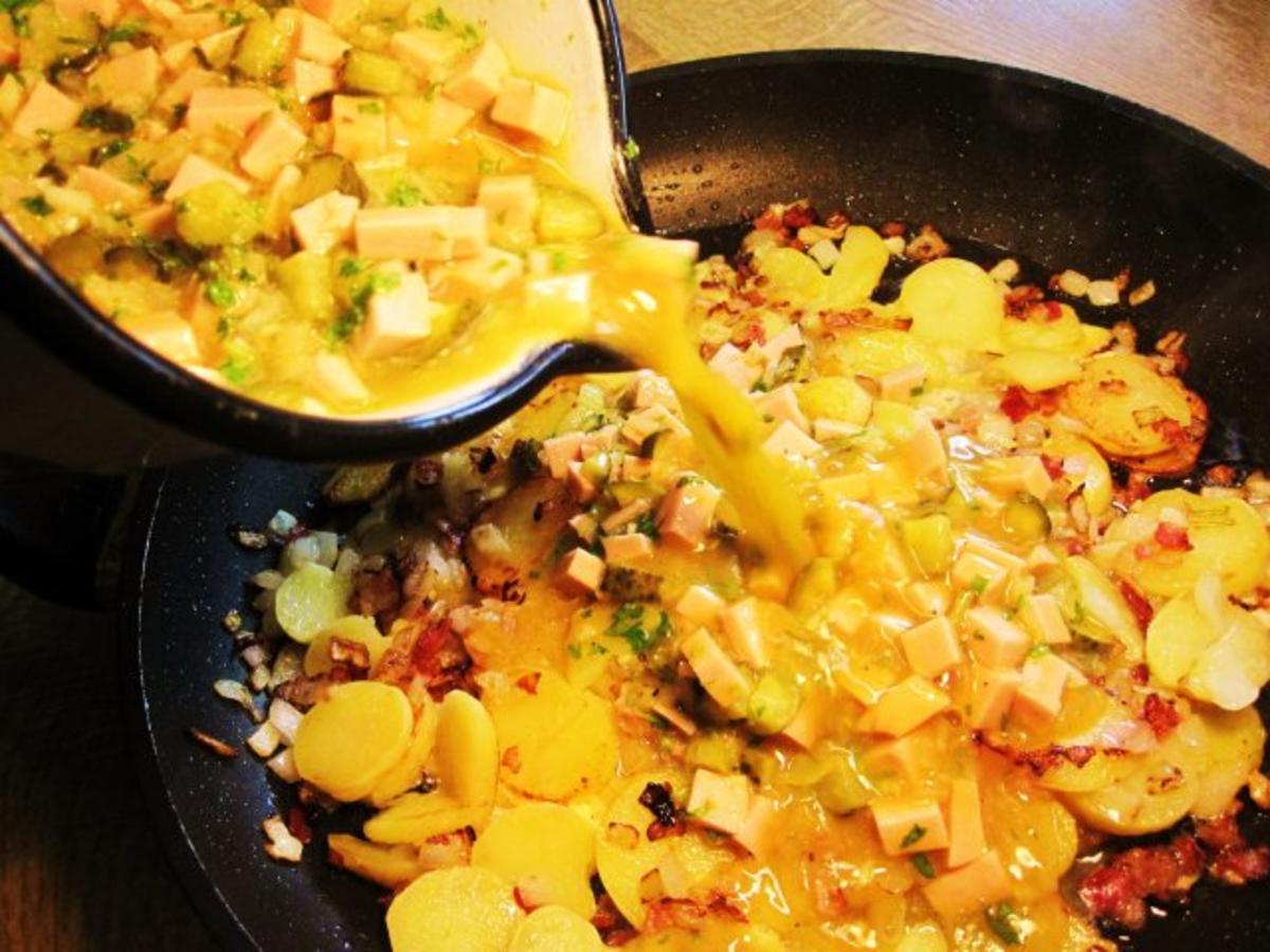 Kartoffelpfanne ... ... Familienküche - deftig und gut - Rezept By mimi