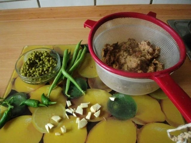 Rezept: verschärfte Hackfleischpfanne mit Bohnen - Paprika und Erbsen Bild Nr. 5 verschärfte Hackfleischpfanne mit Bohnen - Paprika und Erbsen - Rezept - Bild Nr. 5