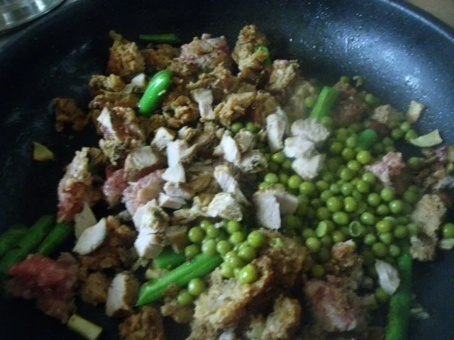 Rezept: verschärfte Hackfleischpfanne mit Bohnen - Paprika und Erbsen Bild Nr. 8 verschärfte Hackfleischpfanne mit Bohnen - Paprika und Erbsen - Rezept - Bild Nr. 8