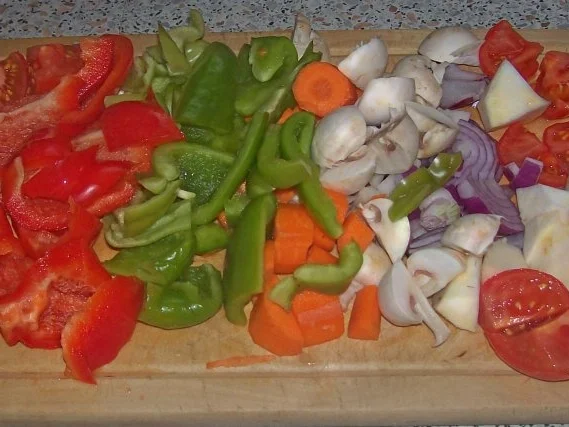 Mediterrane Kräuter-Gemüse-Brühe gekörnt - Rezept - Bild Nr. 3