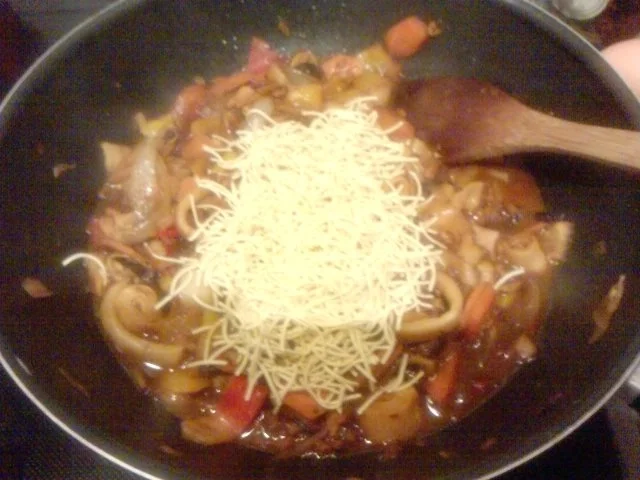 Rezept: Nudeln Frutti de mare mal anders Das kommt mir asiatisch vor Bild Nr. 9 Nudeln Frutti de mare mal anders Das kommt mir asiatisch vor - Rezept - Bild Nr. 9