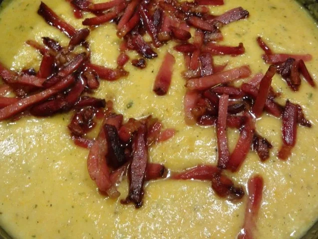 Gemüse-Käse-Suppe mit südtiroler Schinkenspeck - Rezept