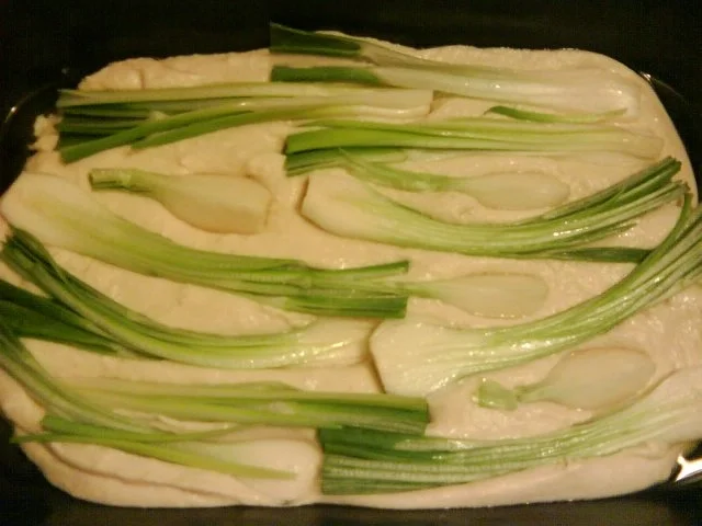 Fühlingszwiebelbrot aus der Bratreine ;) - Rezept - Bild Nr. 2