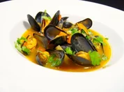 Miesmuscheln in Tomaten-Weißwein-Sauce - Rezept