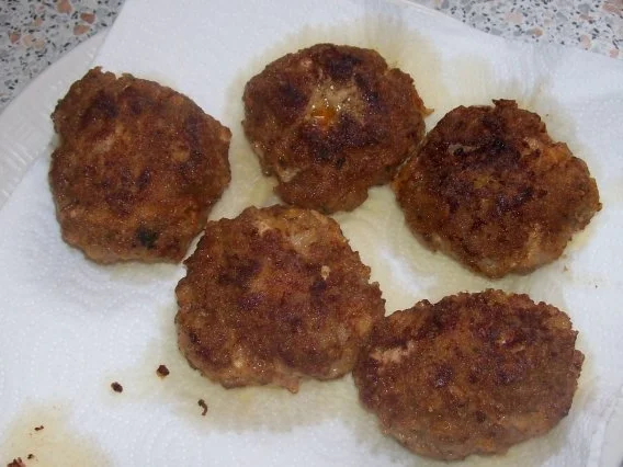 Apfel-Speck-Frikadellen in Erdnuss-Panade - Rezept - Bild Nr. 10