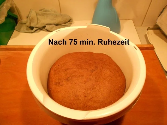 Rezept: Dunkler Toastbrot-Sesamzopf Bild Nr. 4 Dunkler Toastbrot-Sesamzopf - Rezept - Bild Nr. 4