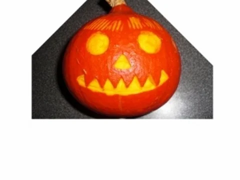 Hokkaido- Kürbis- Suppe mit Karottenwürfel - Rezept - Bild Nr. 2