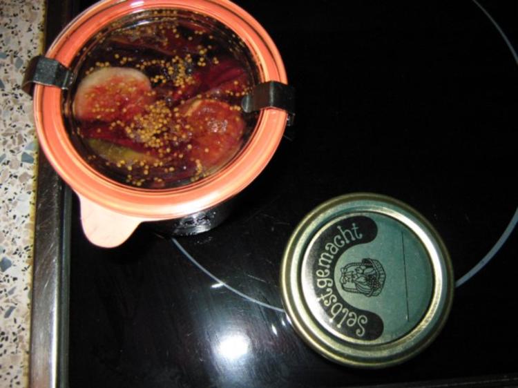Bild von Feigensirup mit frischen Feigen