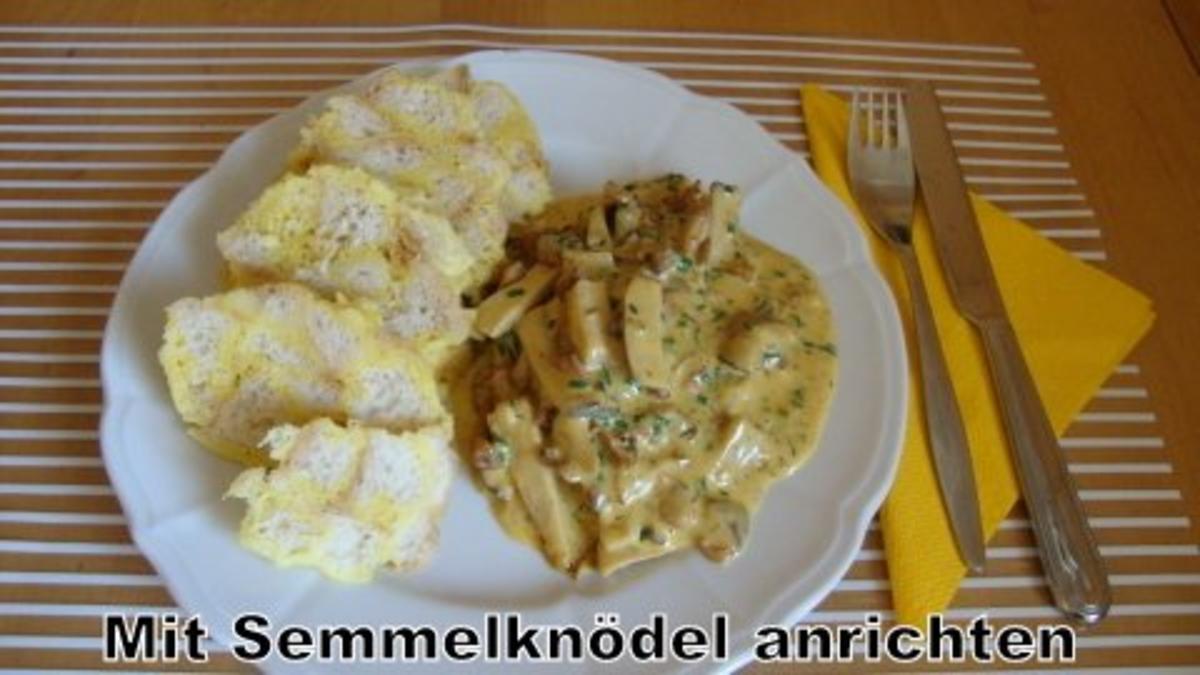 Bilder für Kräuter Pilzpfanne mit Semmelknödel - Rezept