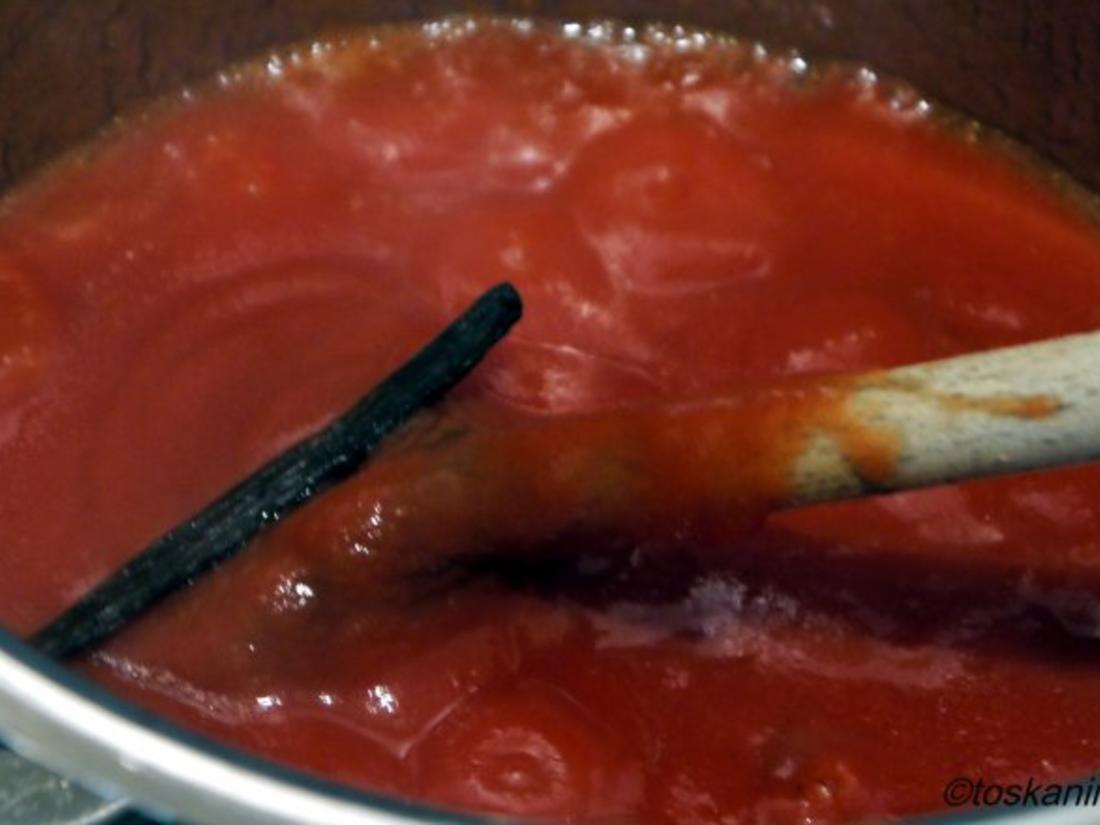 Kürbis Ravioli mit Tomatensauce - einfach - 70 kcal/100g