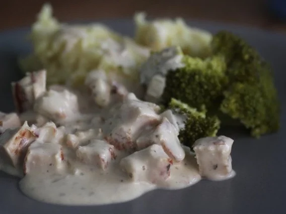 Hähnchengeschnetzeltes in Frischkäse-Sauce - Rezept