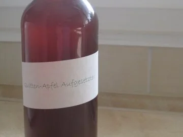 Rezept: Quitten-Apfel-Aufgesetzter Bild Nr. 4 Quitten-Apfel-Aufgesetzter - Rezept - Bild Nr. 4