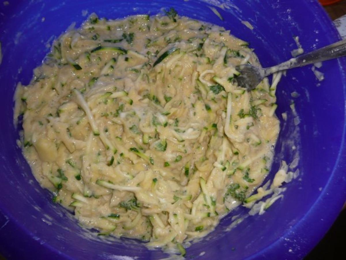 Zucchini-Kartoffelpuffer - Rezept - Bild Nr. 2