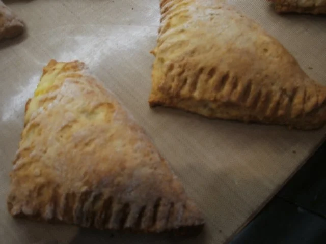 Rezept: Backen: Mango-Quark-Täschchen Bild Nr. 9 Backen: Mango-Quark-Täschchen - Rezept - Bild Nr. 9