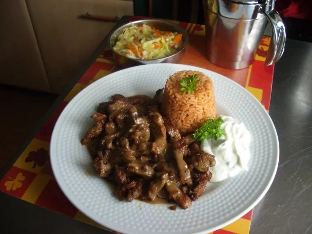 Rezept: Gyros mit Tomatenreis und Spitzkohlsalat Bild Nr. 13 Gyros mit Tomatenreis und Spitzkohlsalat - Rezept - Bild Nr. 13