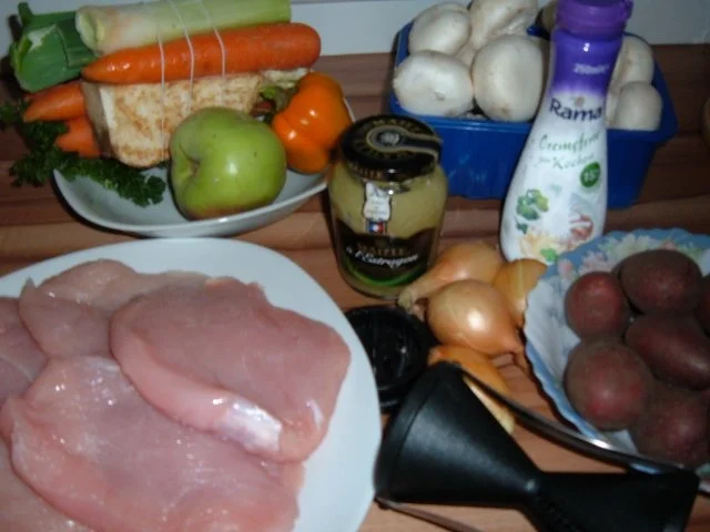 Geflügel :Pute mit Champignons - Möhren und Apfel - Rezept - Bild Nr. 2