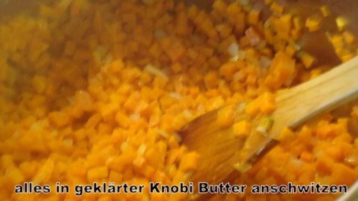 Butternutkürbis-Karotten Süppchen mit feiner Meerrettichnote - Rezept - Bild Nr. 3