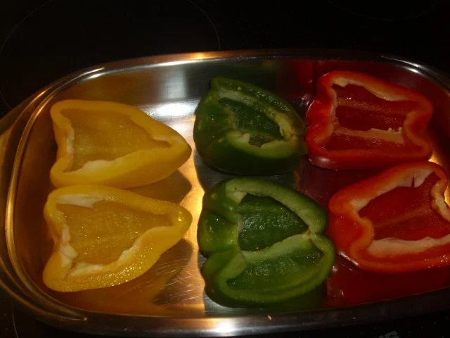 Paprikaschoten mit Hackfleisch und Käse überbacken - Rezept - Bild Nr. 3