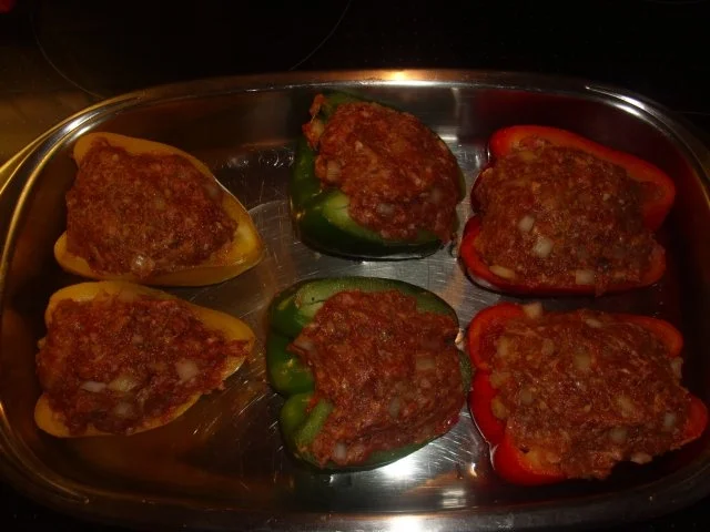 Paprikaschoten mit Hackfleisch und Käse überbacken - Rezept - Bild Nr. 4