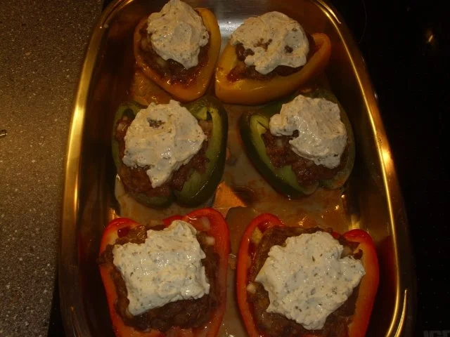 Paprikaschoten mit Hackfleisch und Käse überbacken - Rezept - Bild Nr. 5
