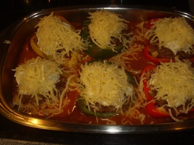Paprikaschoten mit Hackfleisch und Käse überbacken - Rezept - Bild Nr. 6