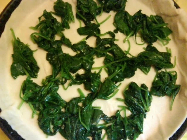 Quiche au saumon et aux épinards - Rezept - Bild Nr. 5