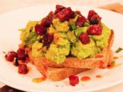 Toast mit Avocado und Chorizo - Rezept