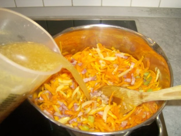 Kürbis Kartoffelsuppe mit Speck - Rezept - Bild Nr. 7