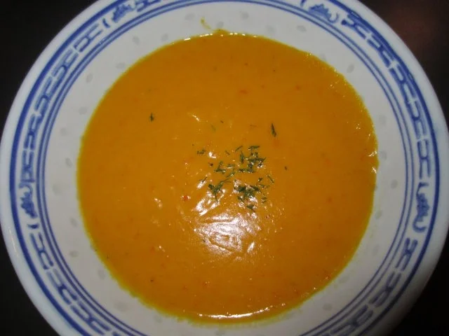 Kürbiscremesuppe mit Lachs und dem gewissen Etwas - Rezept