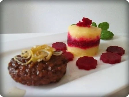 Buntes Kartoffeltürmchen mit Frikadellen und essbarem Dekor - Rezept - Bild Nr. 14