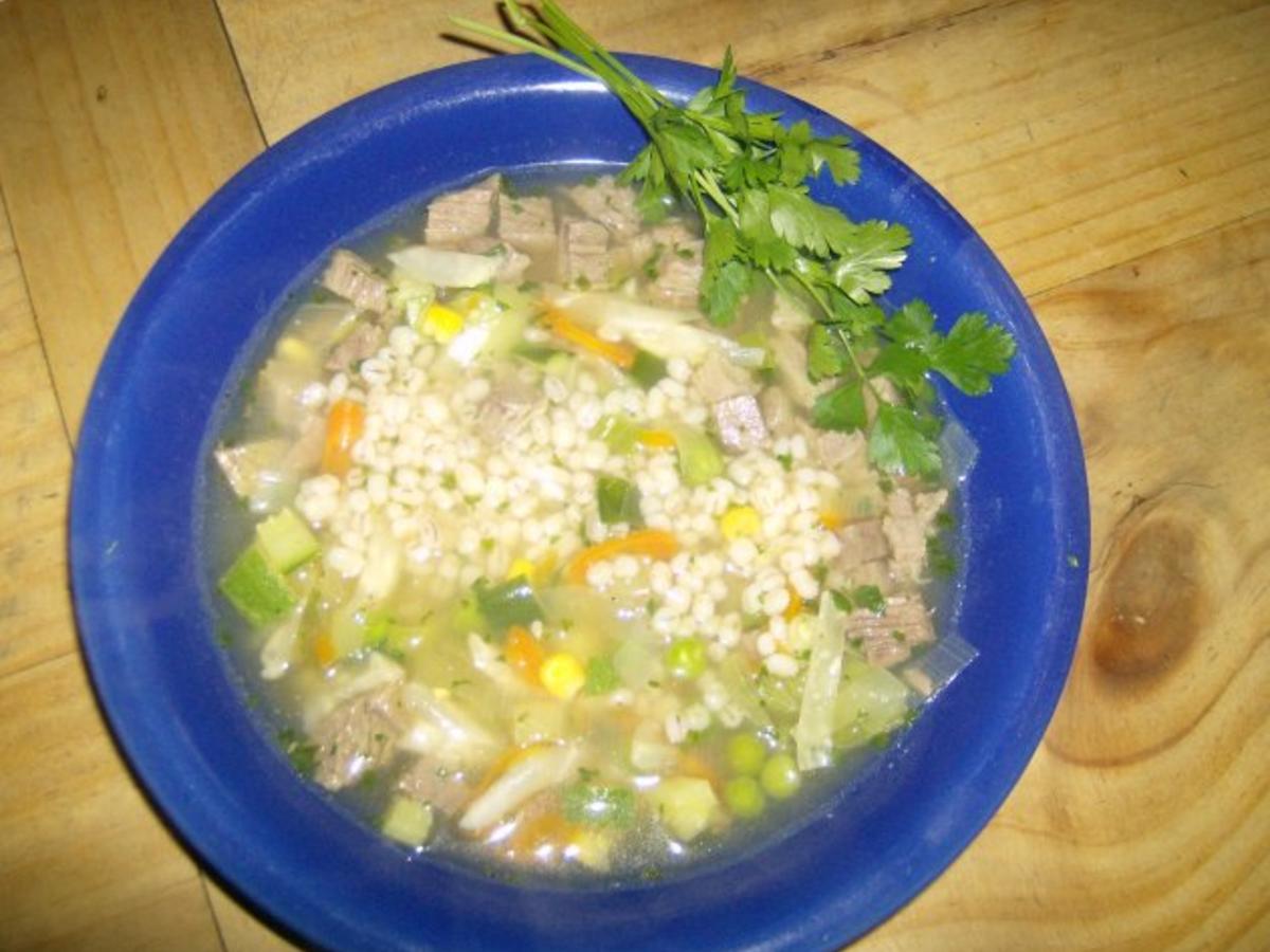 Graupensuppe mit Rindfleisch Rezepte - kochbar.de