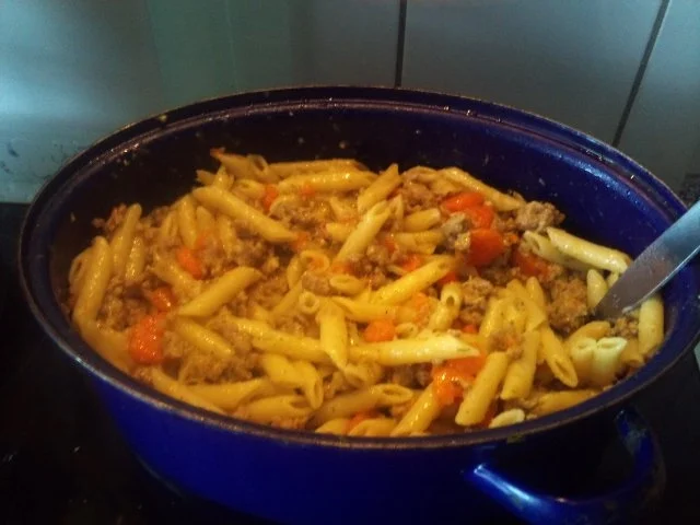 Hackpfanne mit Gemüse und Pasta - Rezept