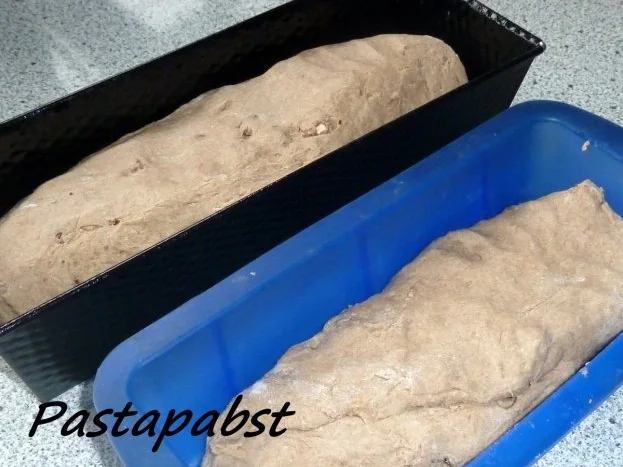 Rezept: Haselnuss Brot Bild Nr. 3 Haselnuss Brot - Rezept - Bild Nr. 3