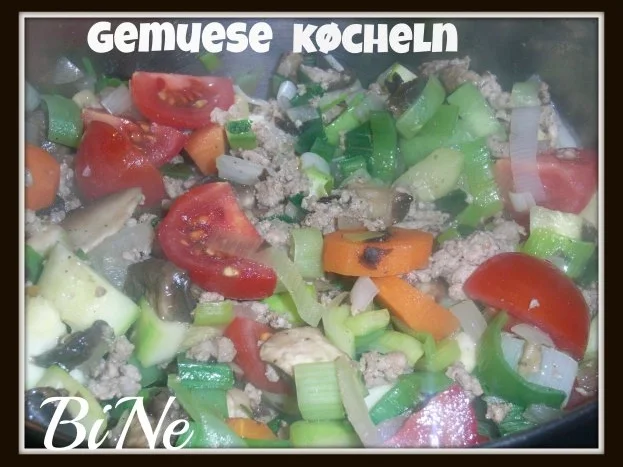 Rezept: BiNe` S HACK - GEMUESETOPF MIT GRAUPEN Bild Nr. 4 BiNe` S HACK - GEMUESETOPF MIT GRAUPEN - Rezept - Bild Nr. 4