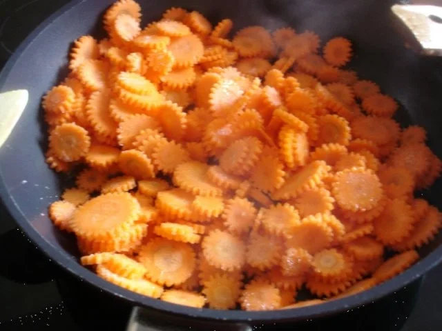 Karamellisierte Möhrenblüten - Rezept - Bild Nr. 7