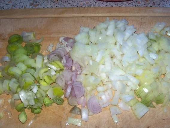 Rezept: Aromatisches Zwiebel-Paprika-Gulasch Bild Nr. 2 Aromatisches Zwiebel-Paprika-Gulasch - Rezept - Bild Nr. 2