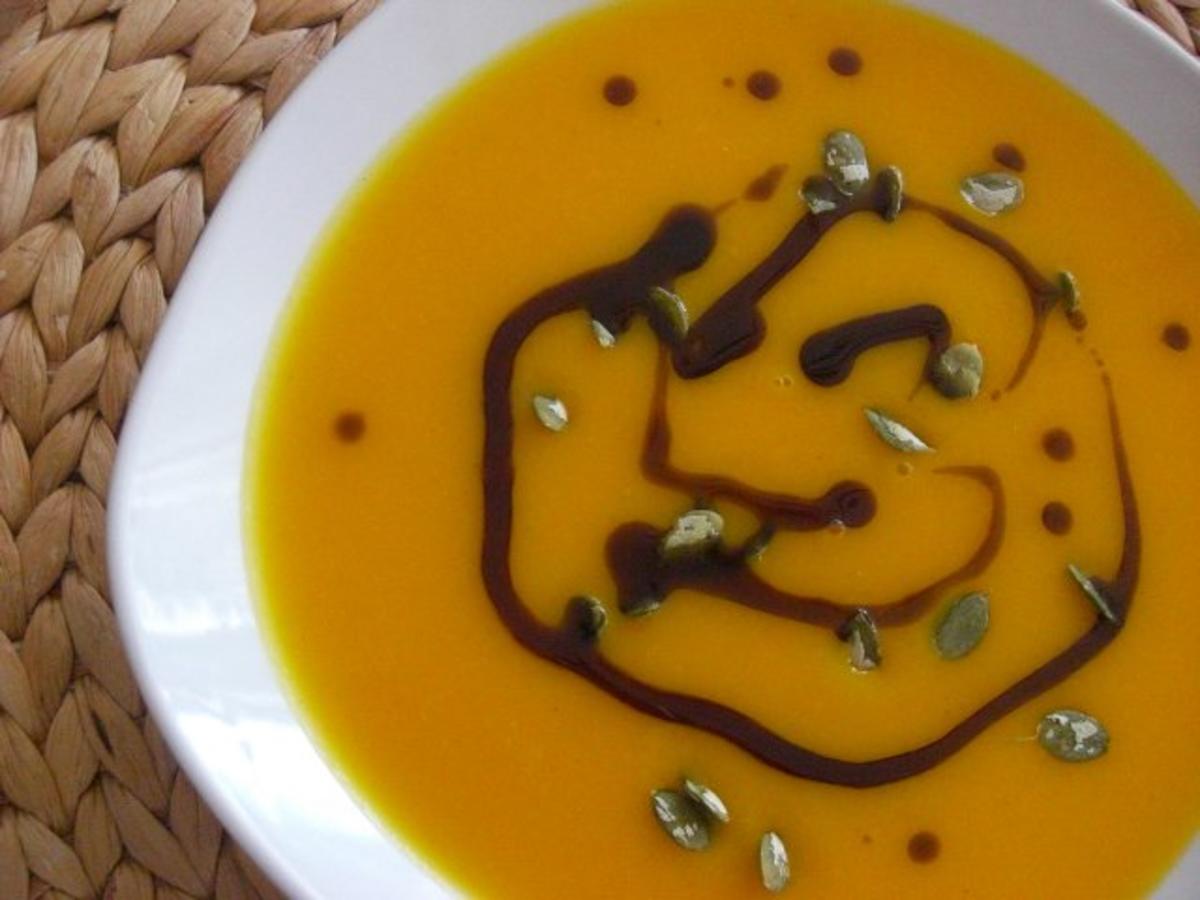 Schnelle Kurbissuppe Ohne Kartoffeln Rezepte Kochbar De