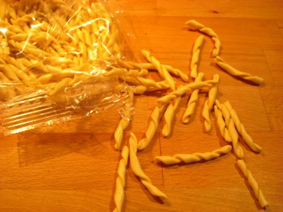 Strozzapreti Mit Scharfen Pilzen Rezept Kochbar De