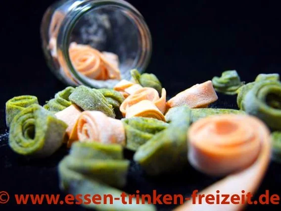 Tomatennudeln - Rezept